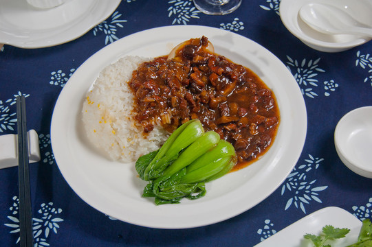 台式卤肉饭