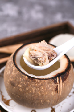 泰国椰皇炖汤