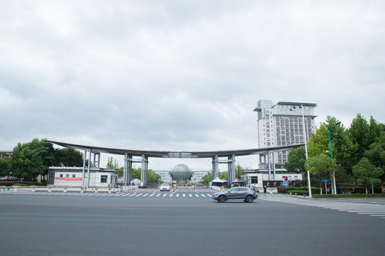 仙林大学城里的南京财经大学