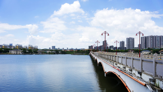 南京江宁百家湖