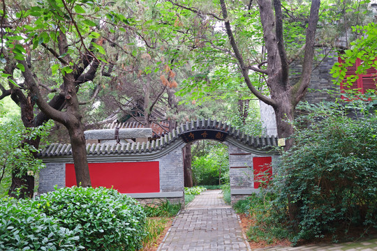 北戴河联峰山公园观音寺