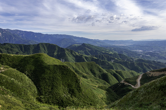 青山丘陵