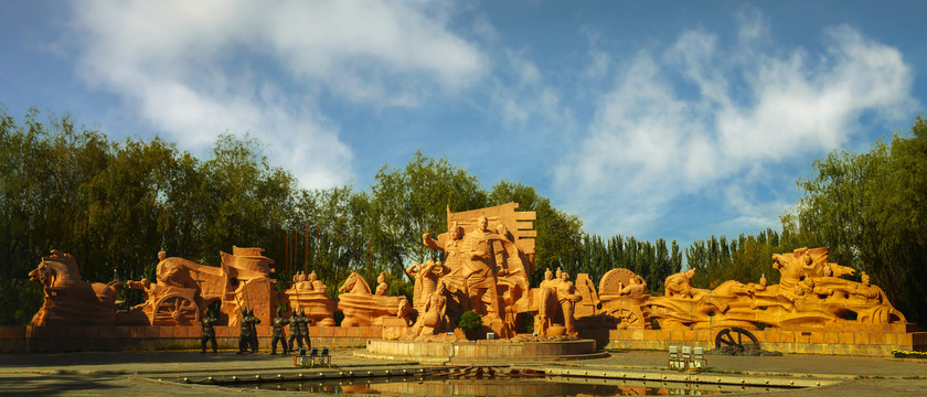 酒泉公园雕塑全景图