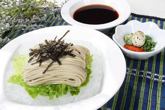 荞麦凉面