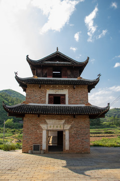 风雨桥凉亭