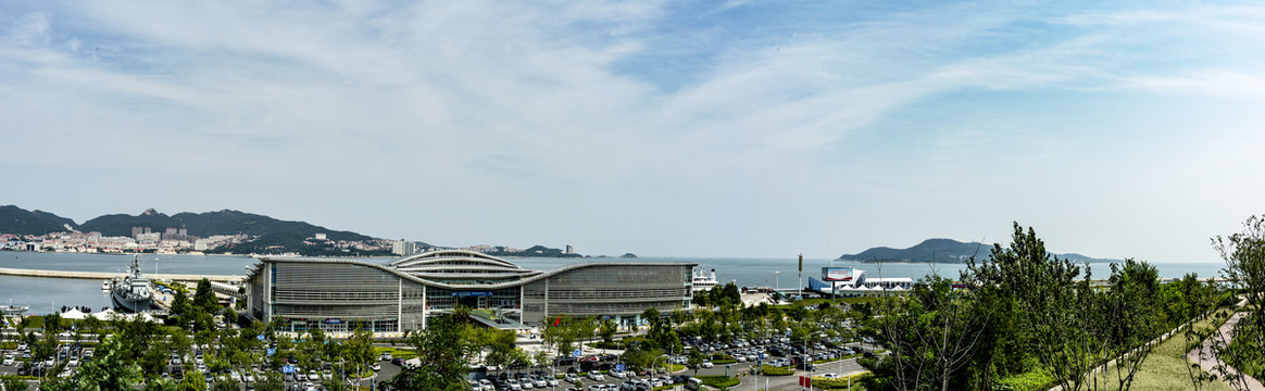 威海刘公岛旅游码头全景