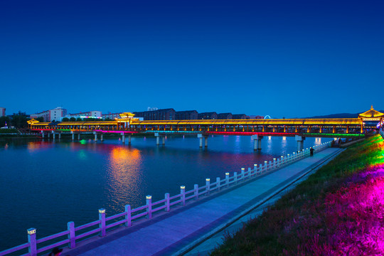 海兰江夜景