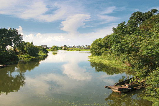 小河人家美景