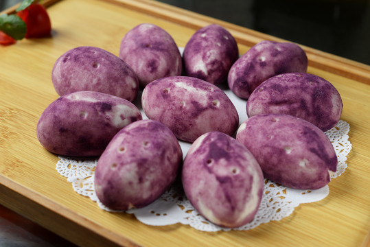 奶黄紫薯包