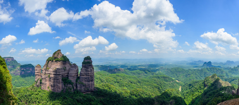 丹霞巴寨茶壶山全景