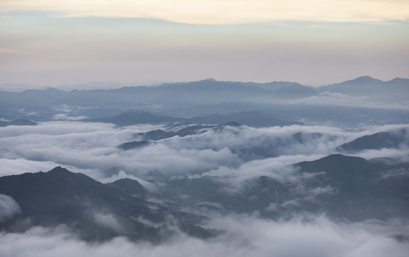 崇义上堡万长山茶园云海