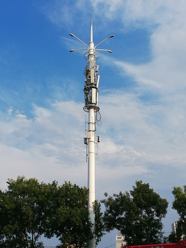 通讯照明一体灯塔