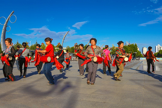 塔城文化广场