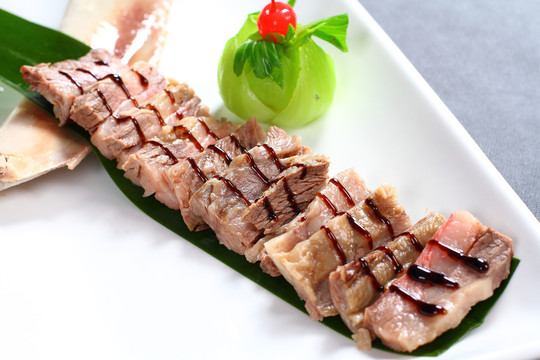 卤牛肉
