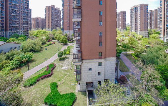 小区内景