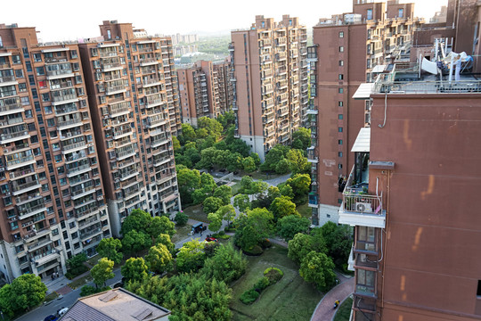 小区内景