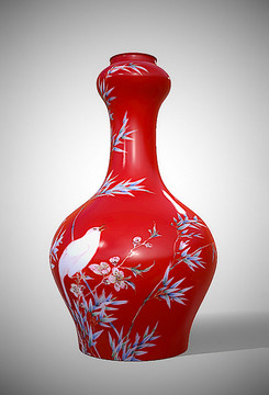 珊瑚红地珐琅彩花鸟纹瓶