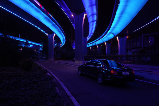 城市高架桥夜景灯光亮化