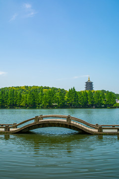 雷峰塔