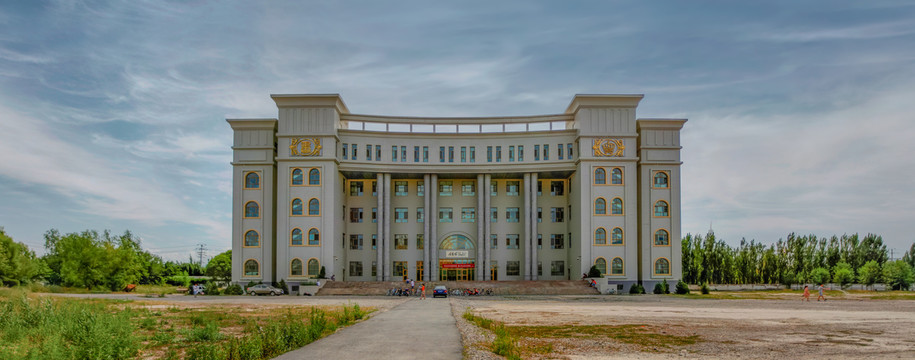 伊犁师范学院图书馆