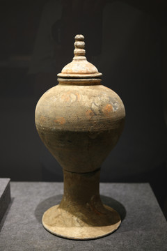 彩绘陶器