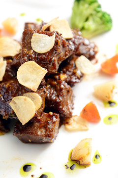 蒜香小牛肉