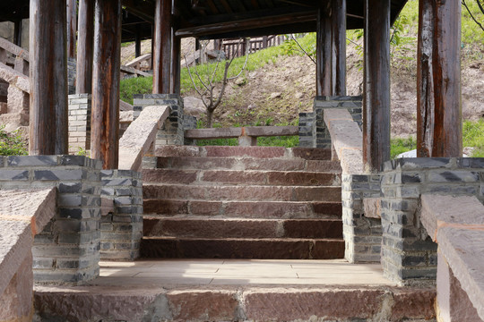 石梯步道