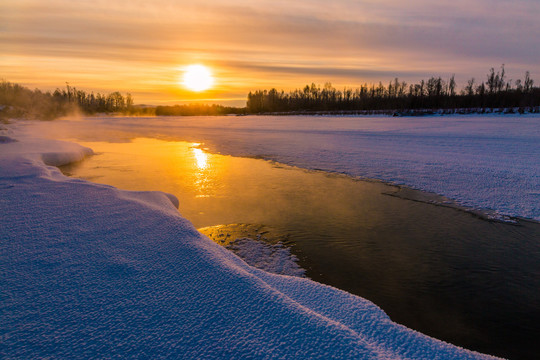 太阳冬季河流冰雪