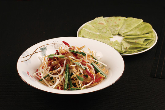 馓子炒豆芽卷饼