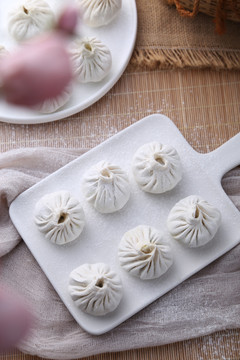 灌汤小笼包