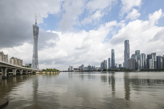 广州珠江新城天际线广州塔风景