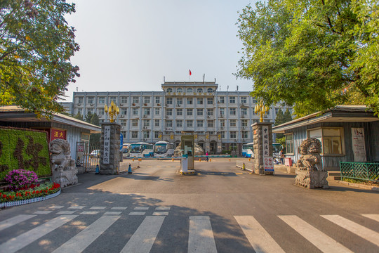 中国政法大学