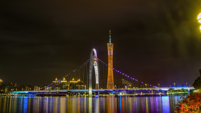广州塔及猎德大桥夜景