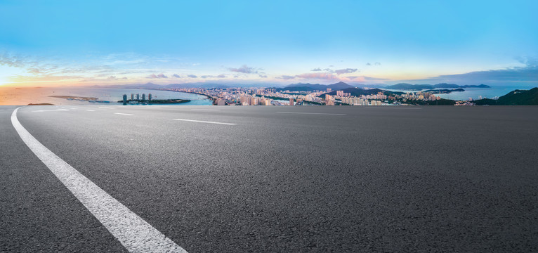 前进的道路和城市景观天际线