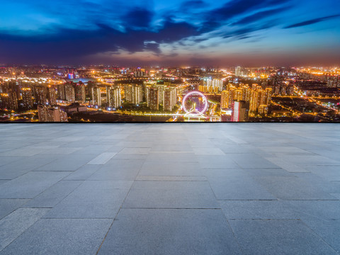 地砖地面和城市景观夜景