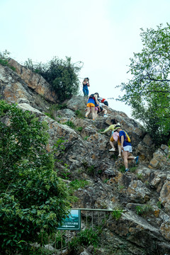 登山的游客