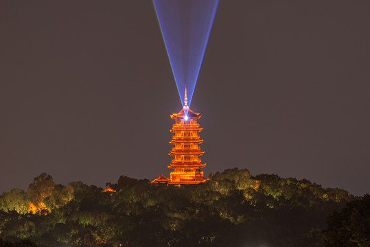 佛山礌岗公园魁星阁夜景