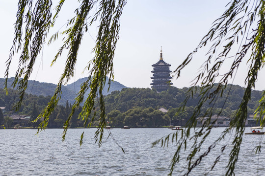 西湖山脉雷峰塔