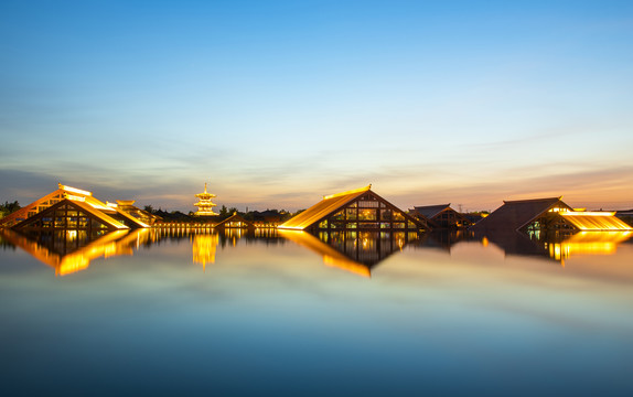 上海广富林遗址夜景高清图