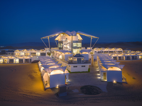 沙漠星星酒店夜色