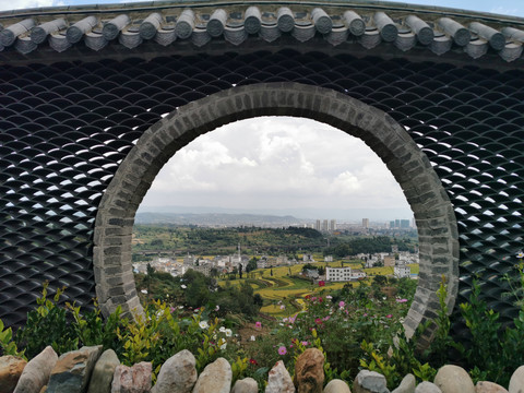 中式圆形景观围墙