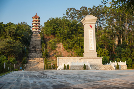桂东南烈士纪念塔纪念碑