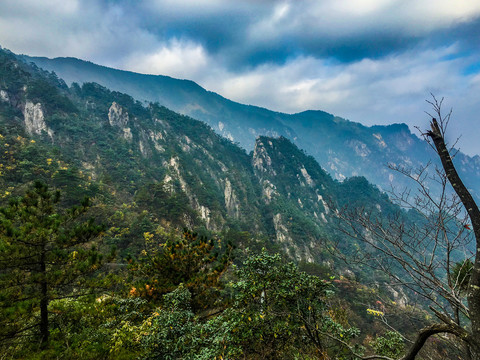 大明山风光