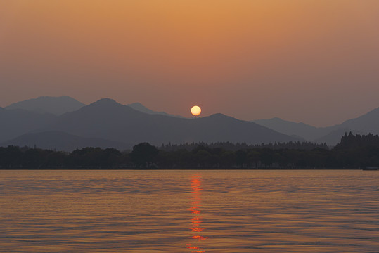 壮丽河山