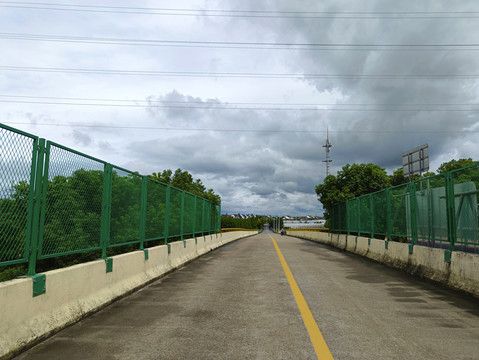 高速跨线桥