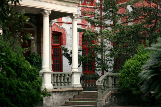 老上海的欧式花园洋楼