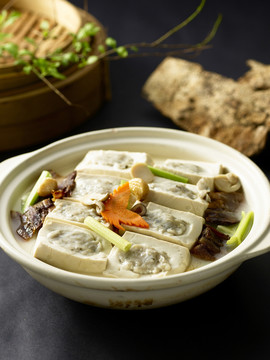 东江豆腐煲
