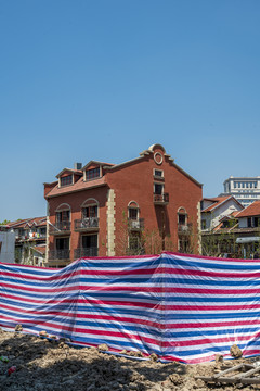 上海老城区旧城改建工地
