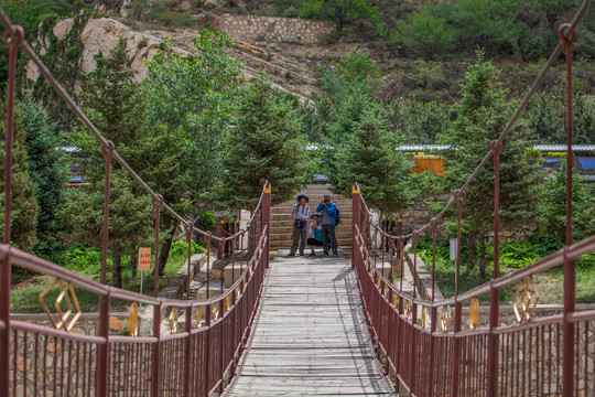 悬空寺景区索桥