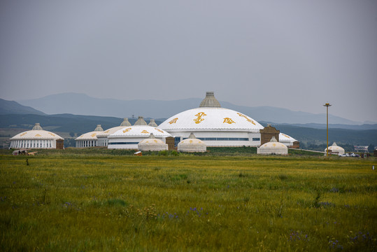 呼和浩特市敕勒川草原蒙古包